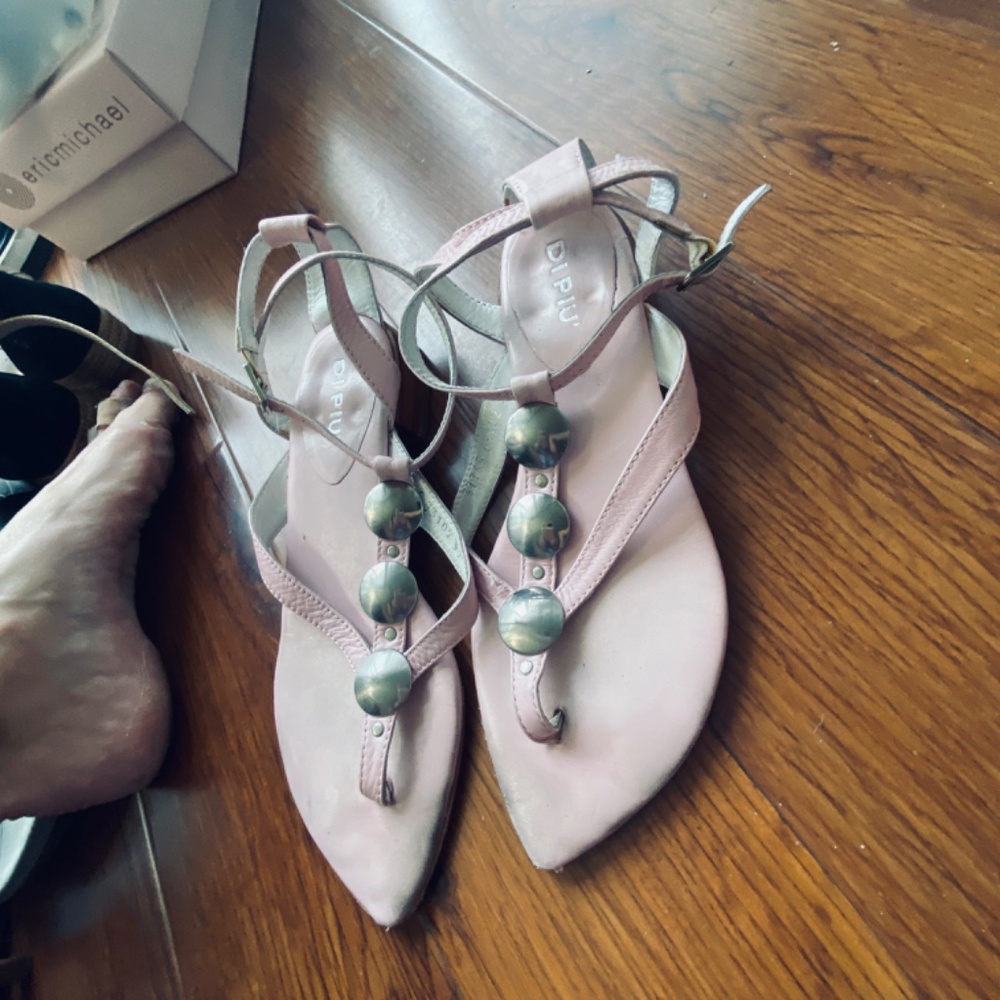 Sandals - Picture 2 of 3